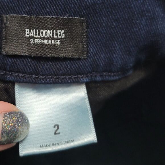 Express Women's Size 2 Balloon Leg Super High Rise Dark Wash Chic Denim Jeans - Picture 4 of 7